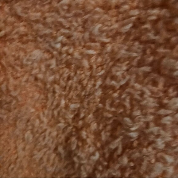 BANDIER Le Ore Modena Cozy Cropped Boucle Cardigan in Simba Coral - Picture 6 of 9